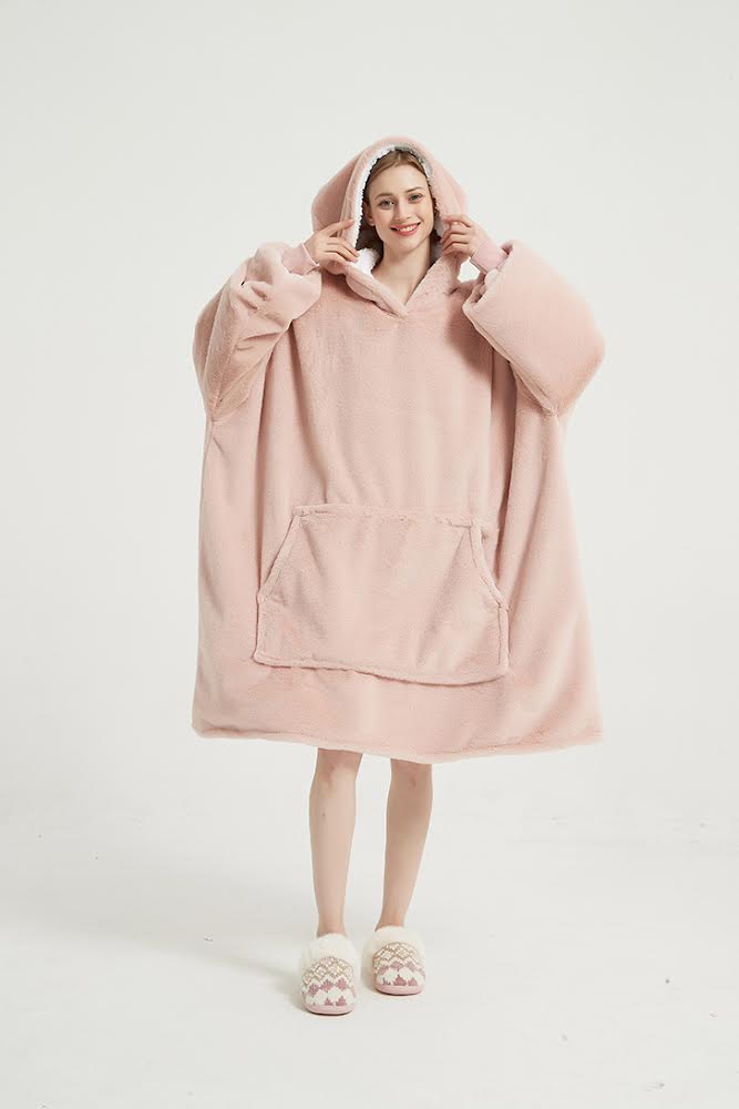 CozyNest Oversized Hoodie Blanket – Soft Light Pink | Ultra Cozy & Warm